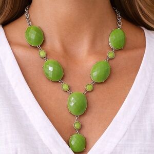 Green Faceted Statement Necklace Silver Tone Drop Pendant